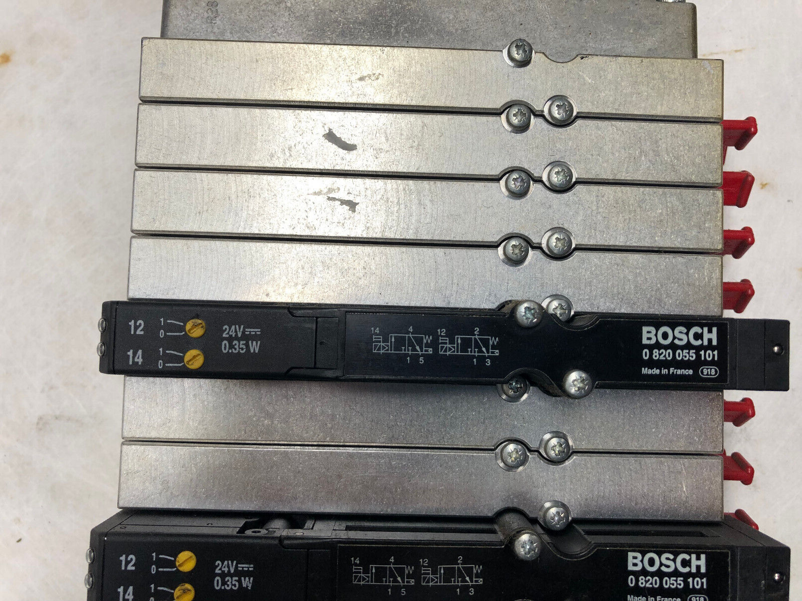 Ventilblock Profibus Bosch RMV-DP/F + 4x Bosch 0820055101