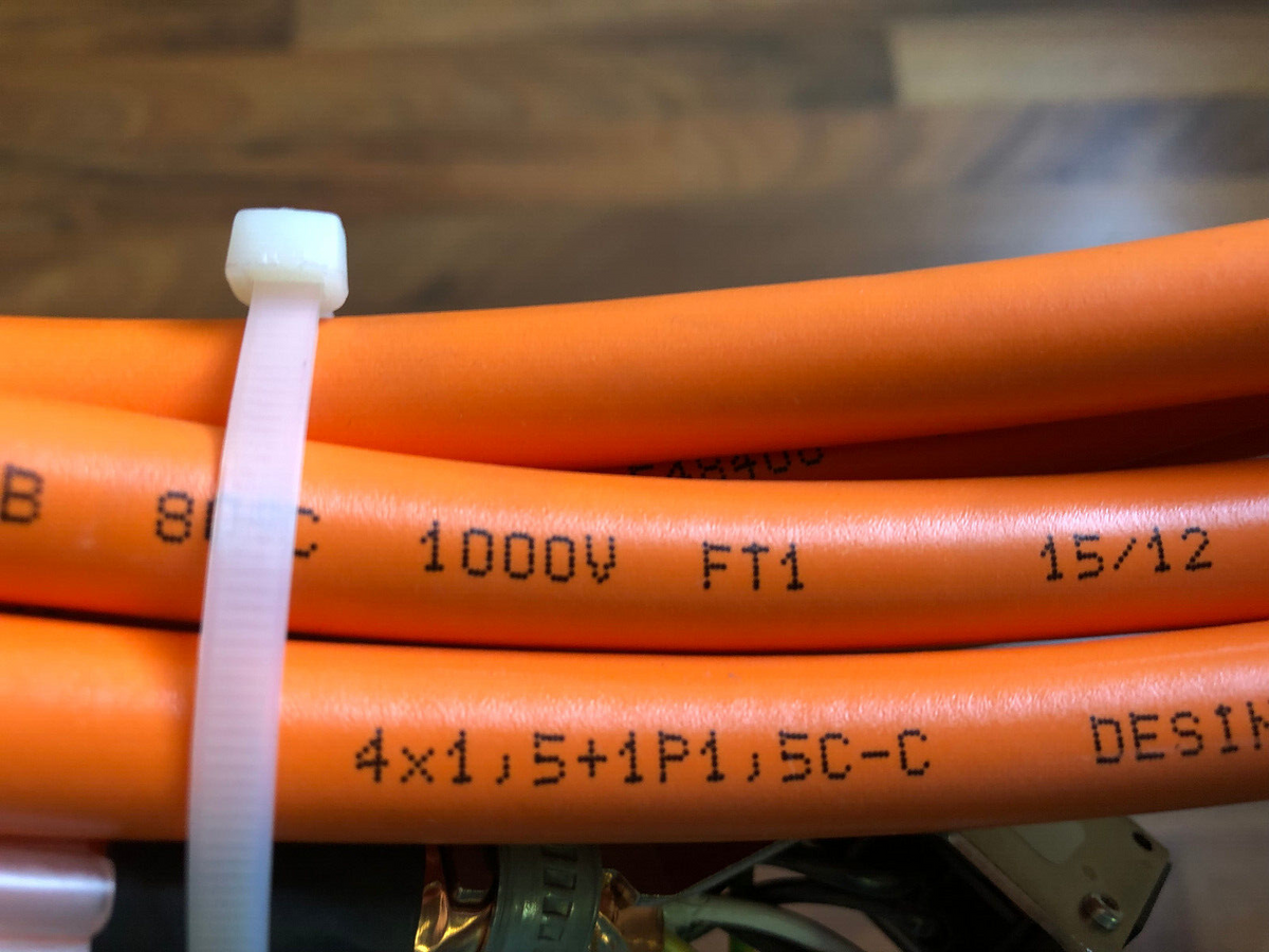 Kabel Servomotor  Länge: 6m, techn. Daten siehe Fotos: AWM Style 20234