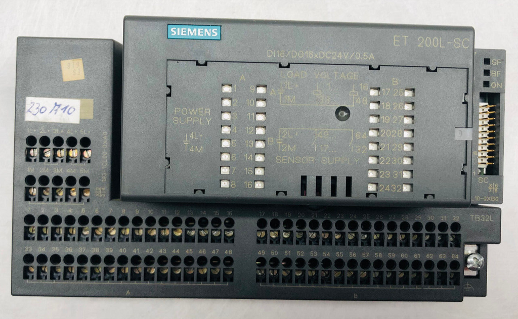 Siemens 133-1BL10-0XB0 mit 193-1CL00-0XA0