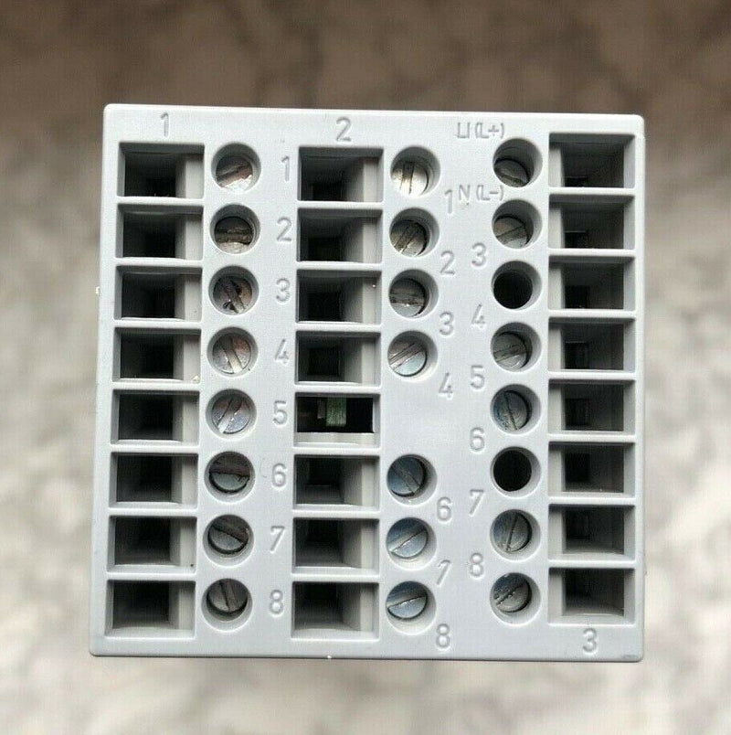Jumo dTRON 316 Temperaturregler 703041/181-400-23/000