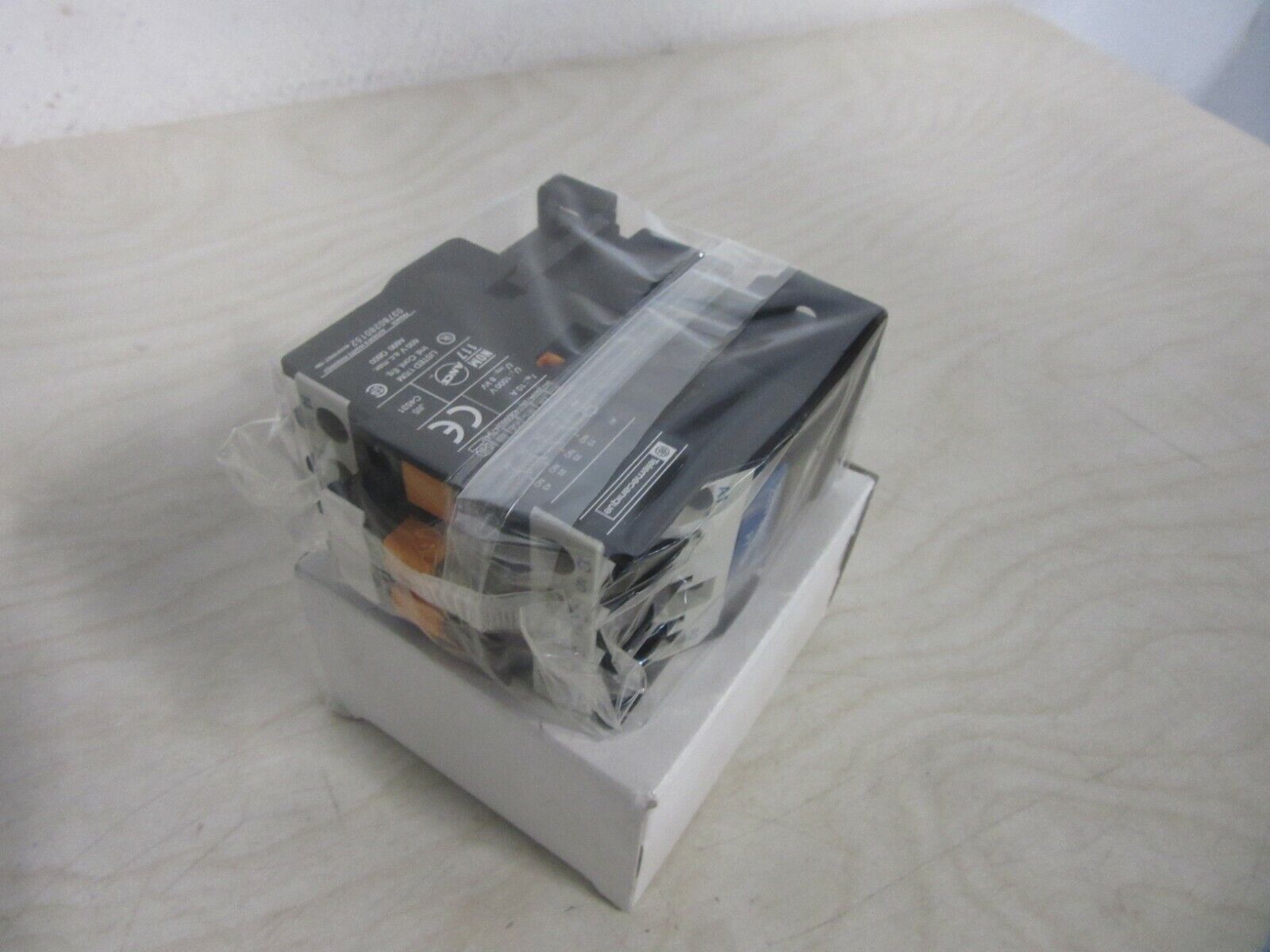 Telemecanique CA2 DN40P7 Hilfsschütz 005225