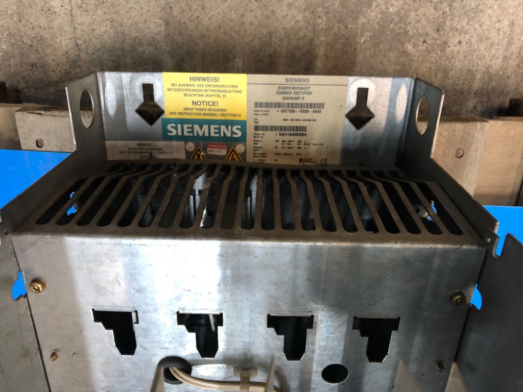 Siemens Einspeiseeinheit 6SE7036-1EE85-0AA0