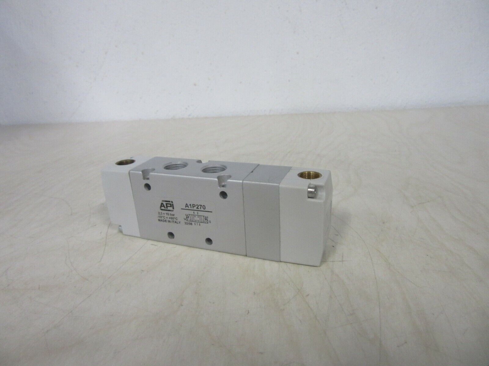 API A.P.I Pneumatik Ventil A1P270