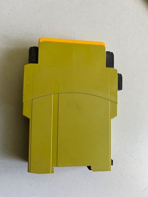 Pilz PNOZ e1p  774130