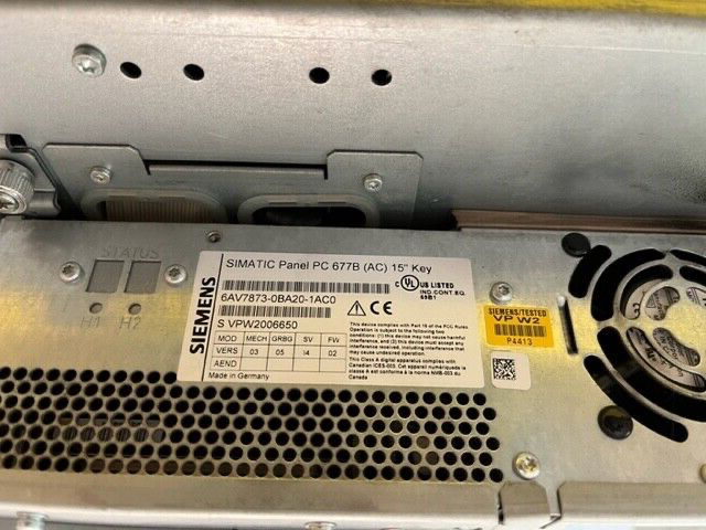 SIEMENS SIMATIC  6AV7873-0BA20-1AC0 Panel PC 677B(AC) 15" Key