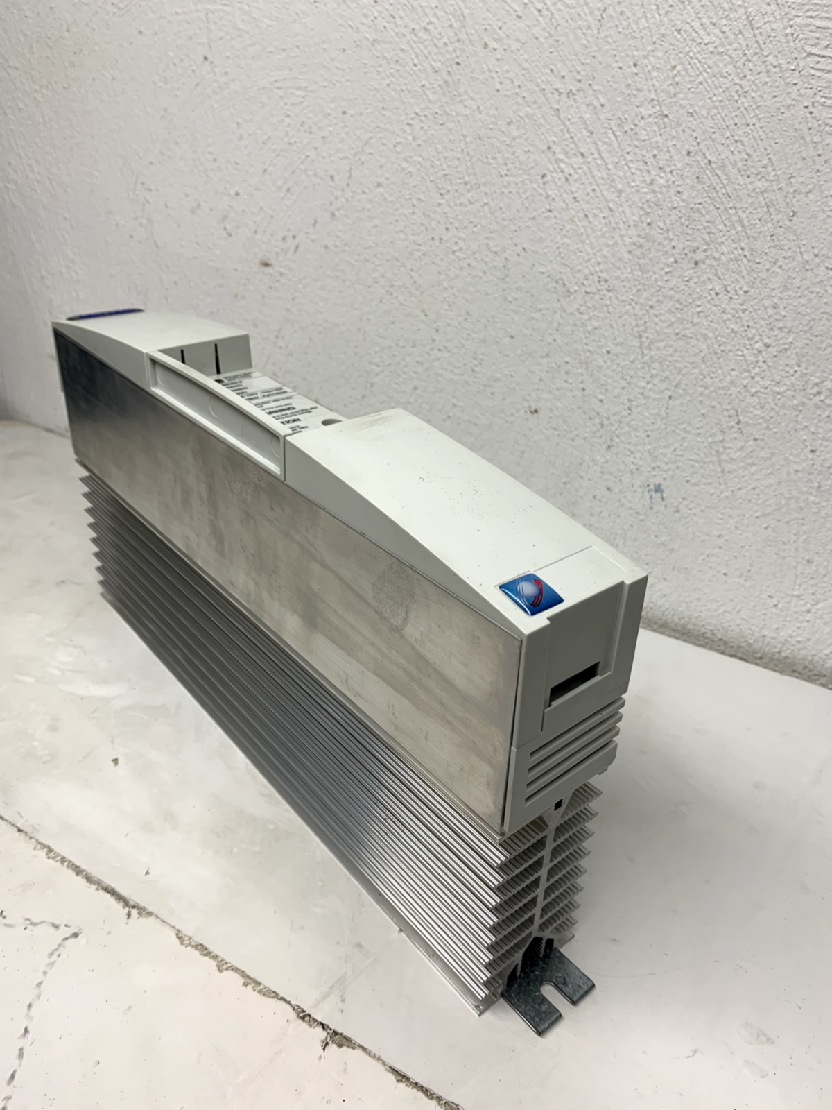 Lenze EMB9352-E ID.-No. 13330401 Bremswiderstand Bremschopper Bremsmodul