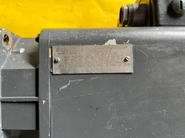 SIEMENS 1FT5074-0AF01-0-Z  Servomotor