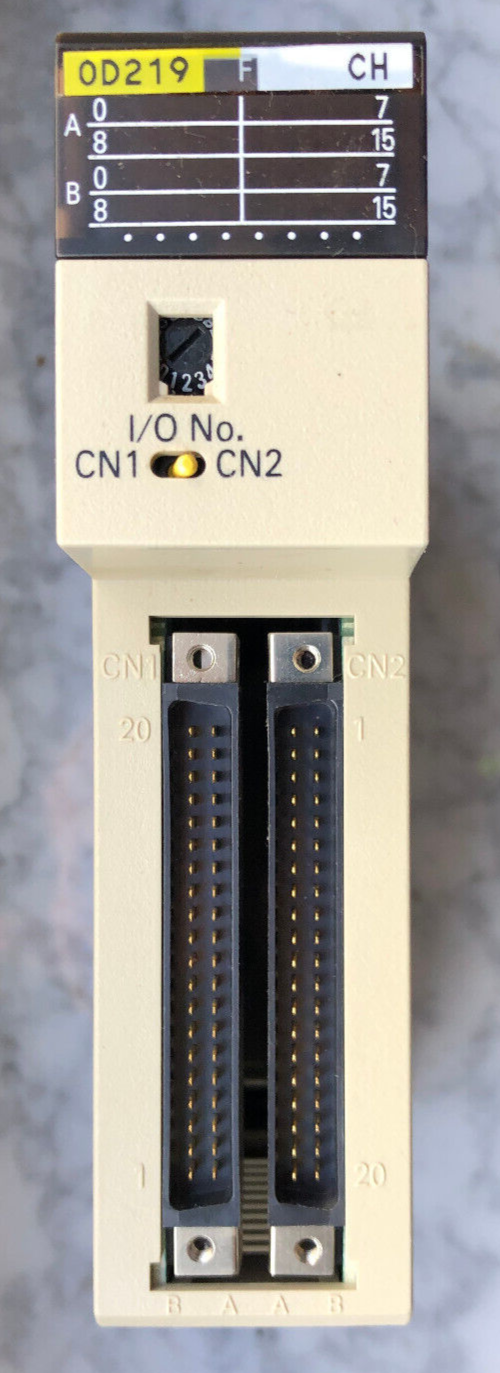 Omron C200H-OD219 Output UNIT