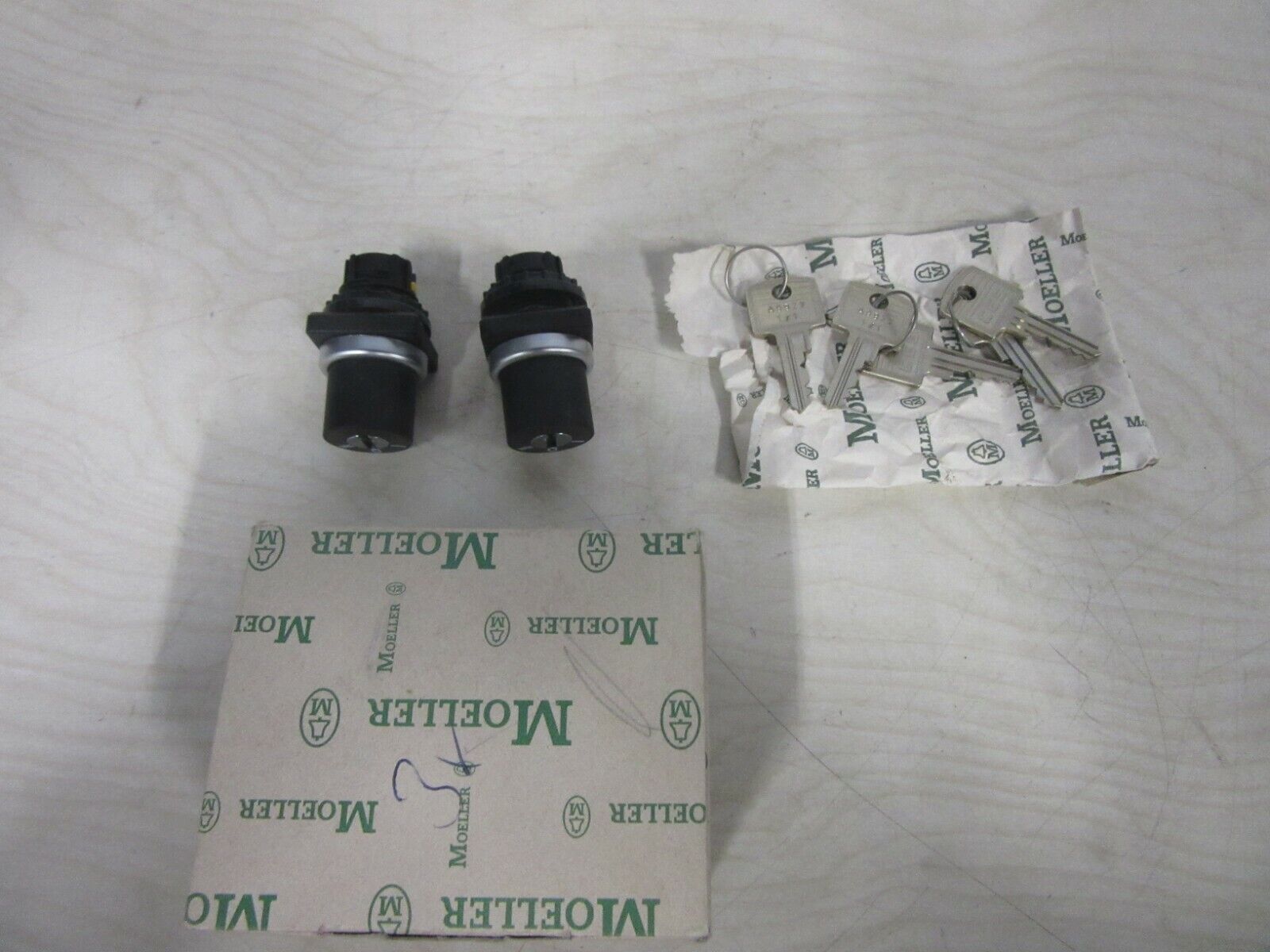 Moeller MS3-SA Schlüsseltaste ( 3 Stellungen) 2x with Keys