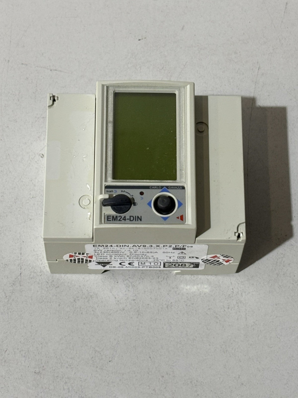 CARLO GAVAZZI EM24-DIN.AV9.3.X.P2.P/F