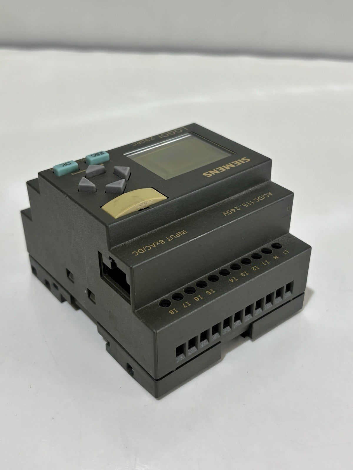 Siemens 6ED1 052-1 FB00-0BA5 LOGO! 230 RC E-Stand: 04