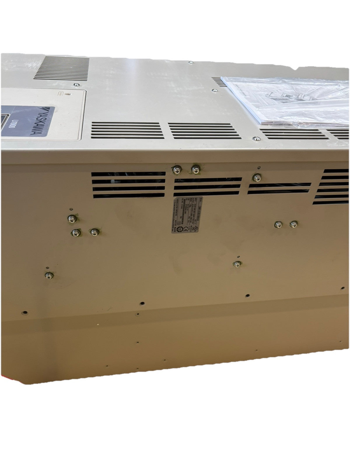 YASKAWA U1000 CIMR-UC4E0180AAA 400V 3PHASE 180A REV:A 90KW Inverter