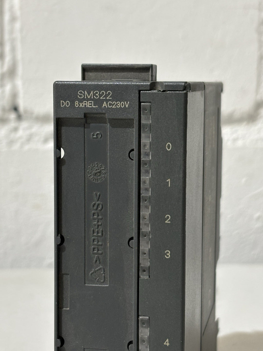 SIEMENS SIMATIC S7 6ES7 322-1HF01-0AA0 E-Stand: 3