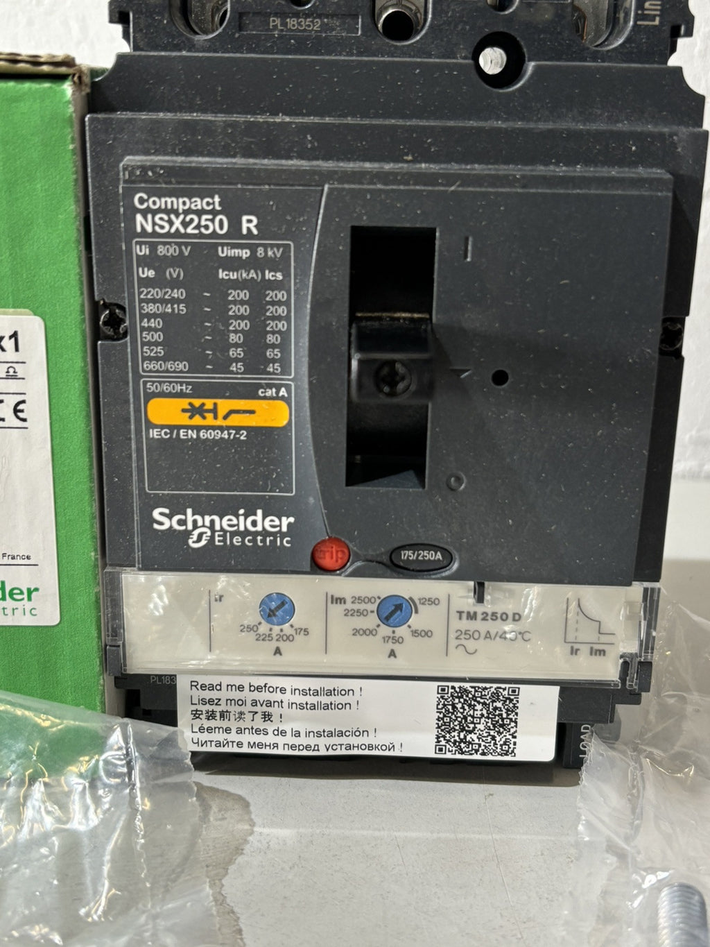 Schneider Electric LV433476 Compact NSX250 R in OVP