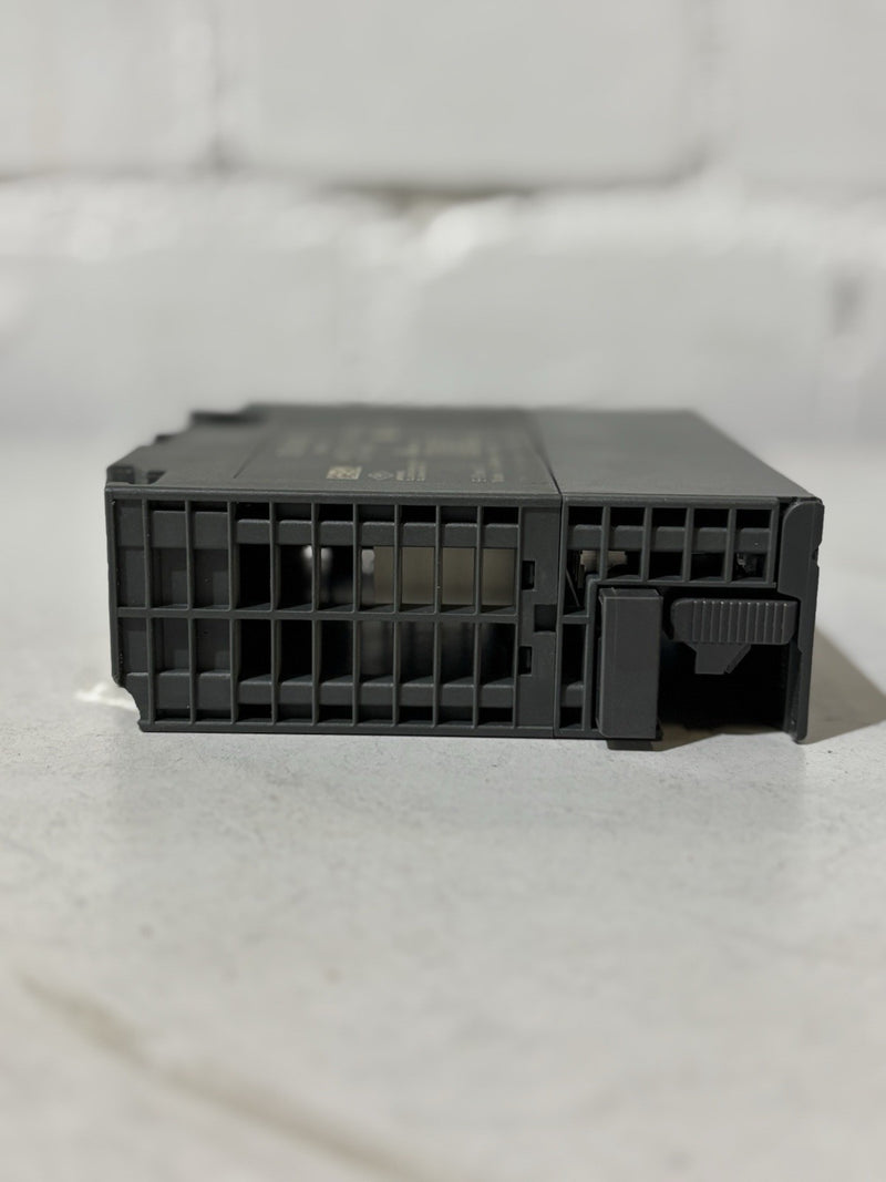 SIEMENS SIMATIC S7 6ES7 322-1HF01-0AA0 E-Stand: 3