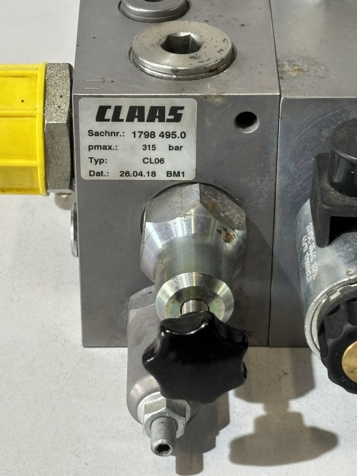 CLAAS 1798 495.0 315bar CL06 Komplette Ventileinheit