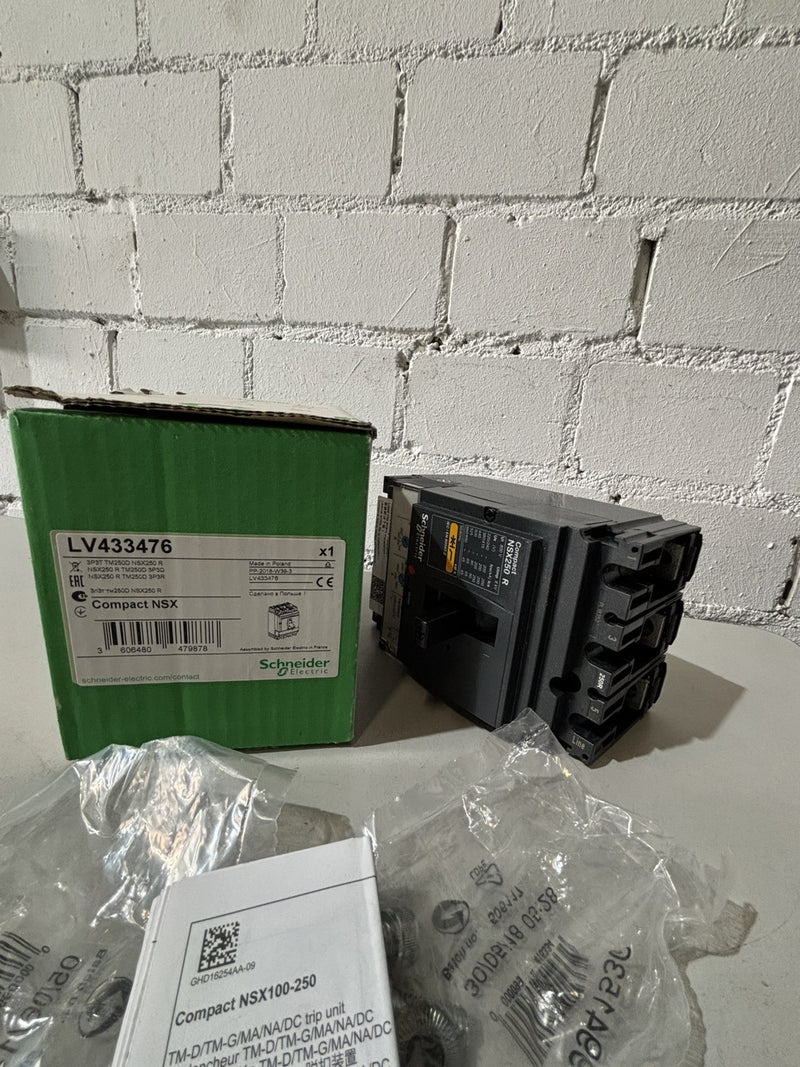 Schneider Electric LV433476 Compact NSX250 R in OVP