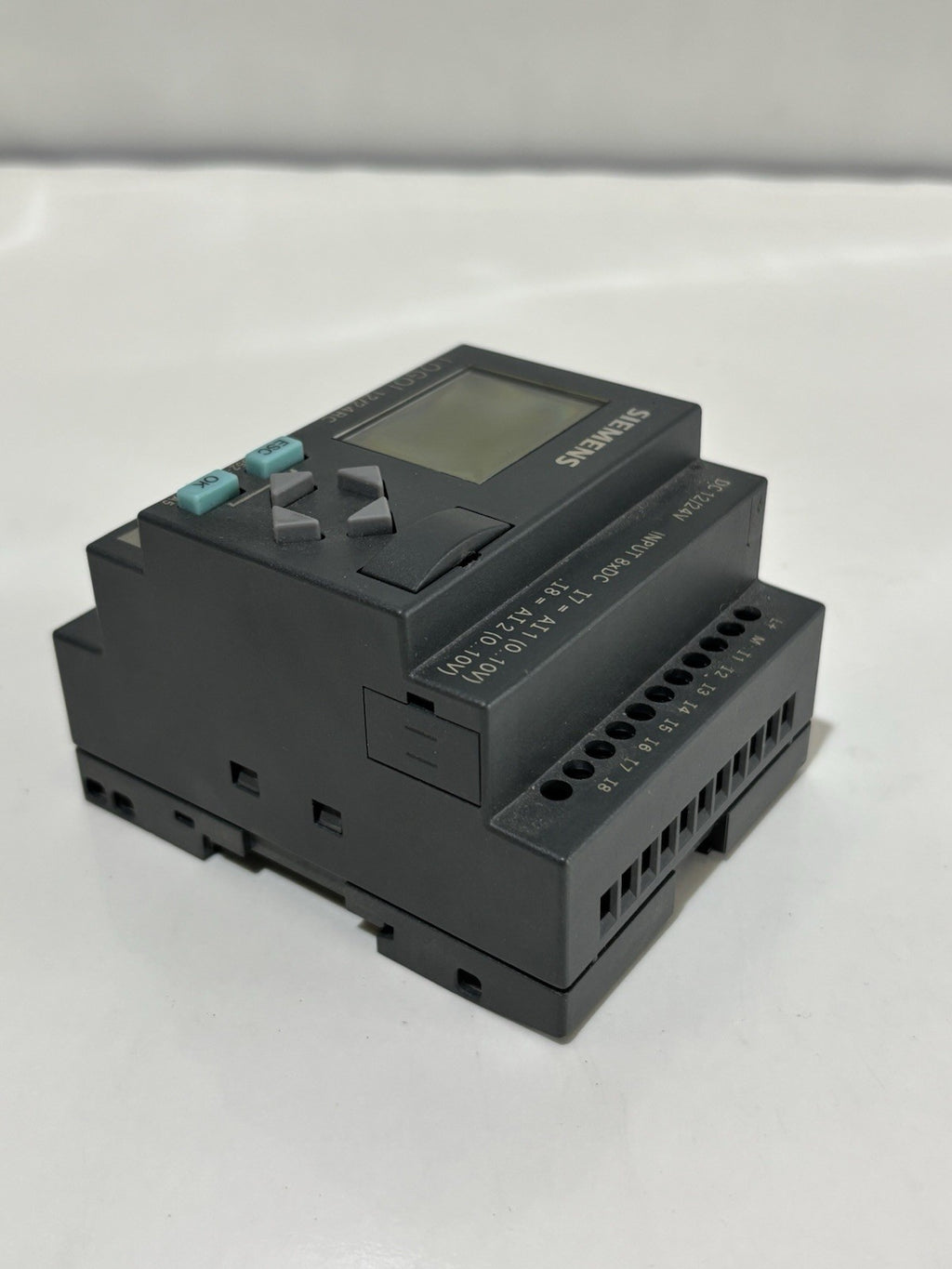 Siemens 6ED1 052-1 MD00-0BA5 LOGO! 12/24RC E-Stand: 01