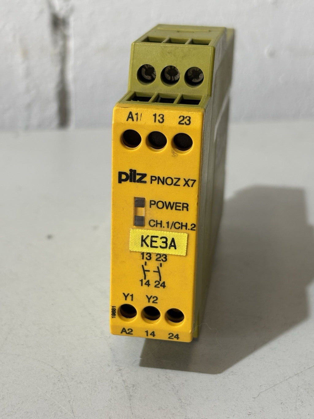 Pilz PNOZ X7 24 DC/AC 774059