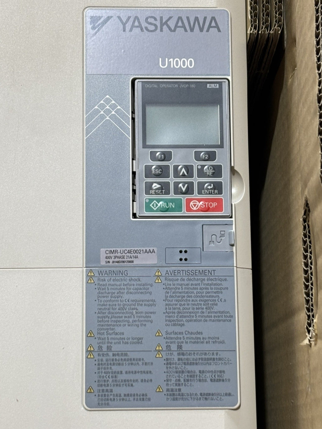 YASKAWA U1000 CIMR-UC4E0021AAA REV:A Inverter 7,5KW