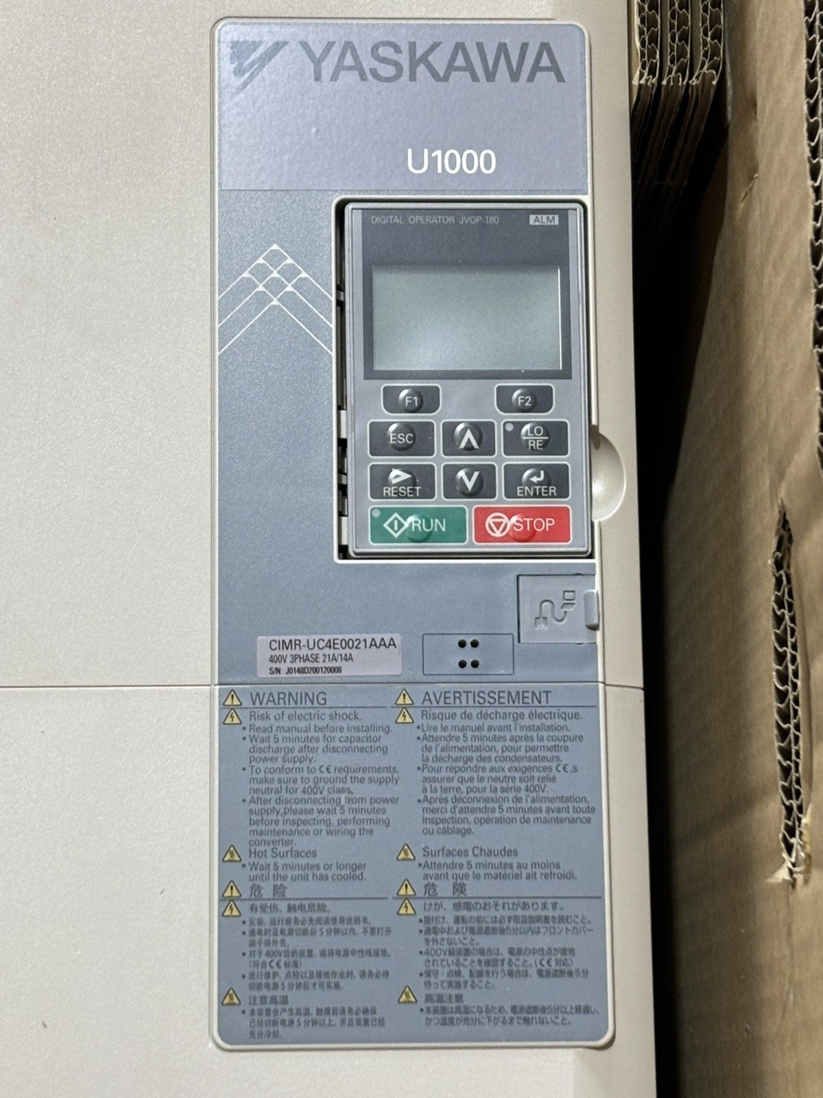 YASKAWA U1000 CIMR-UC4E0021AAA REV:A Inverter 7,5KW