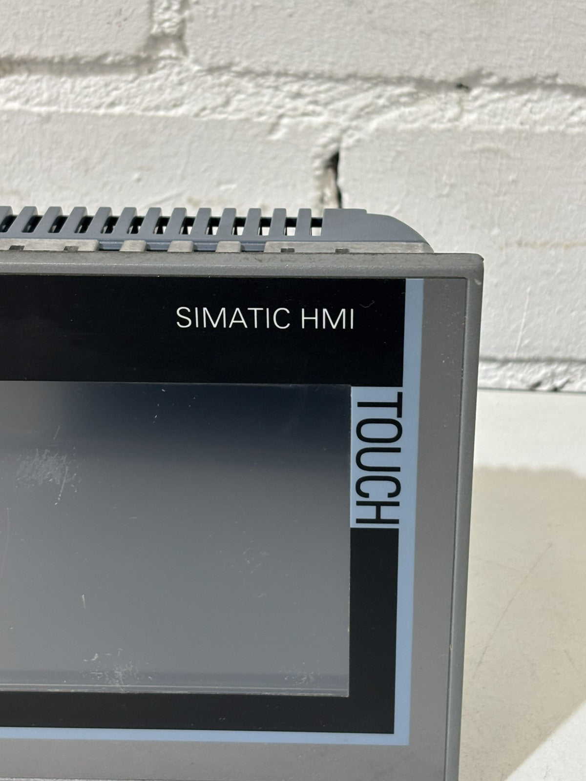 Siemens Simatic 6AV2 124-0GC01-0AX0 TP700 Comfort Panel HMI