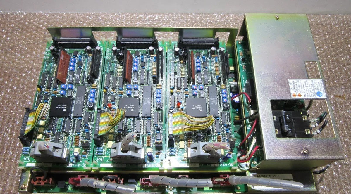 YASKAWA ELECTRIC Servopack CACR-TS111Z1SR