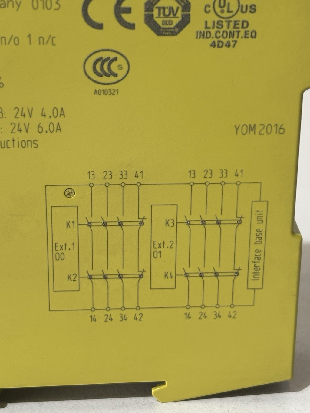 Pilz PNOZ s22 C 24VDC 2x3 n/o 1 n/c 751132