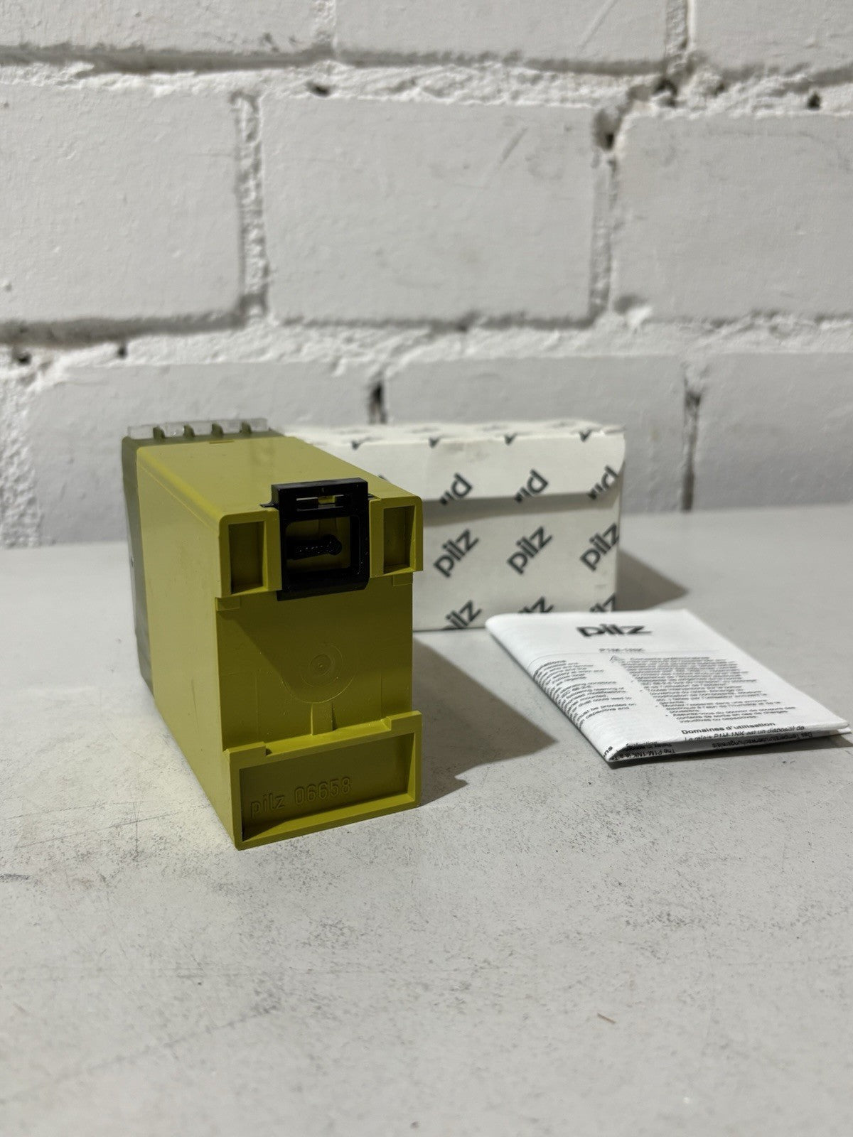 Pilz P1M-1NK/230VWS/1A+1R 479160 P1M-1NK