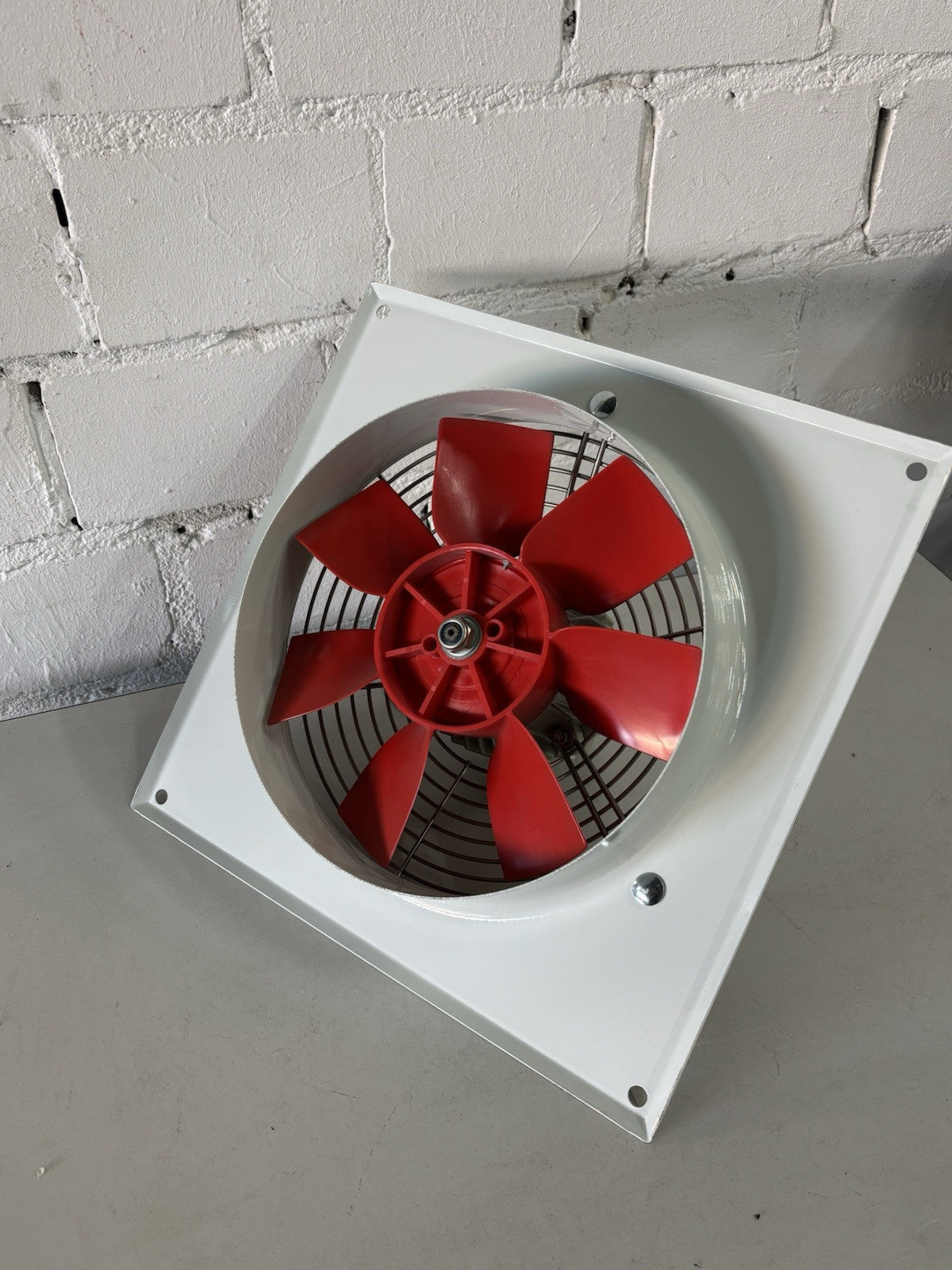 Helios Ventilator Type HQD 250/4 TK 400V (36X36CM)