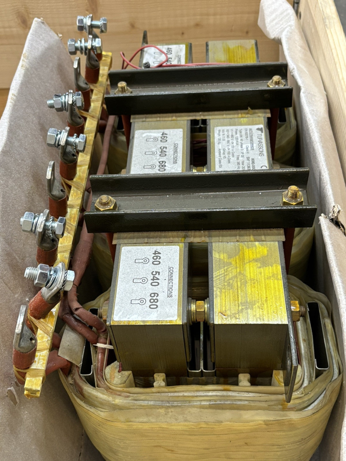 TUFVASSONS 8080-0003 Autotransformer V1/V2 460 540  KVA 120