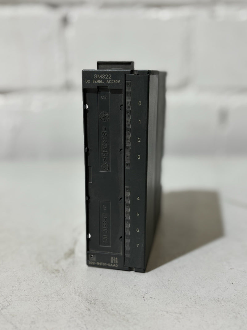SIEMENS SIMATIC S7 6ES7 322-1HF01-0AA0 E-Stand: 3