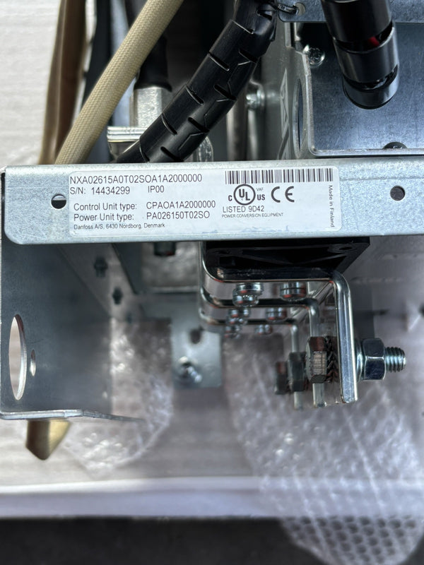 VACON NXA02615A0T02SOA1A2000000 U2: 465/800 VDC 308A	PA026150T02SO Power Unit
