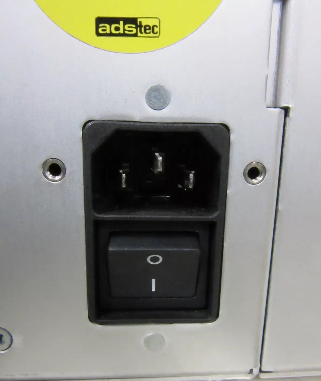 adstec DVG-OPC5315 090-AC AC.02 Input: 100-240VAC