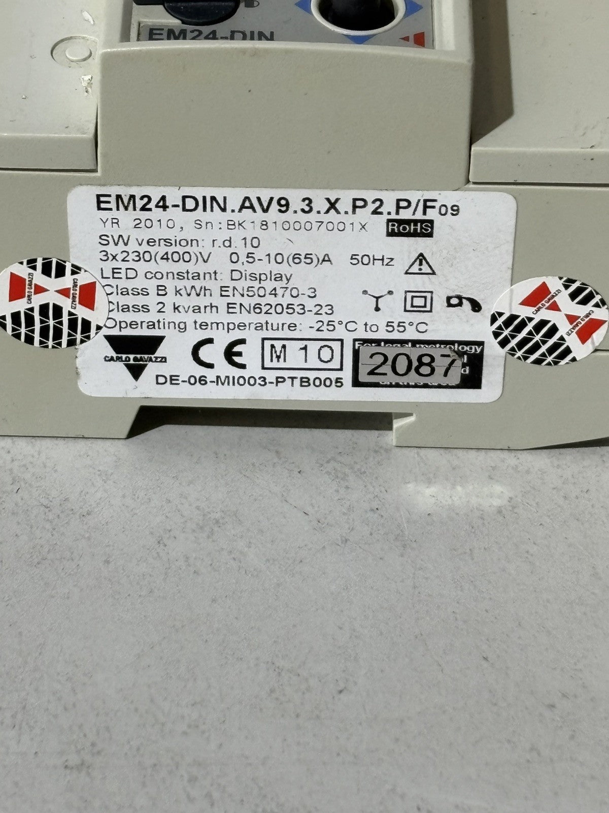 CARLO GAVAZZI EM24-DIN.AV9.3.X.P2.P/F