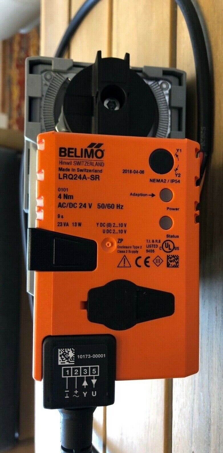 Belimo LRQ24A-SR Antrieb für Kugelhahn 4Nm AC DC 24V mit Anschluss R2015-6P3-S1