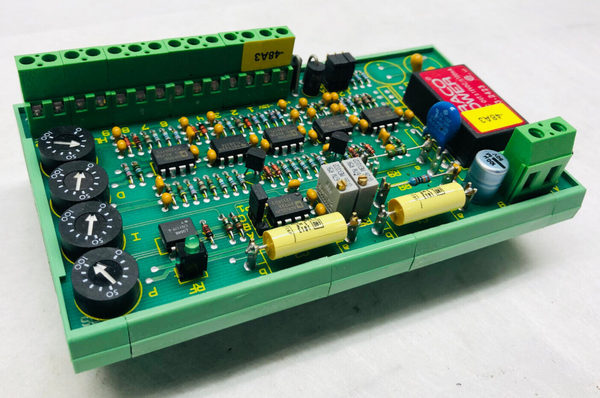 ATR Industrie Elektronik Univ. PID-Regler VG2 mit PHÖNIX CONTACT Trägerschiene