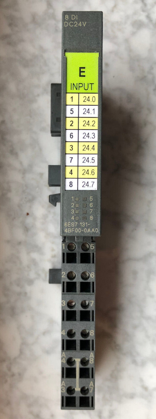 SIEMENS Digitaleingabe 8DI 6ES7 131-4BF00-0AA0 mit 6ES7 193-4CA40-0AA0