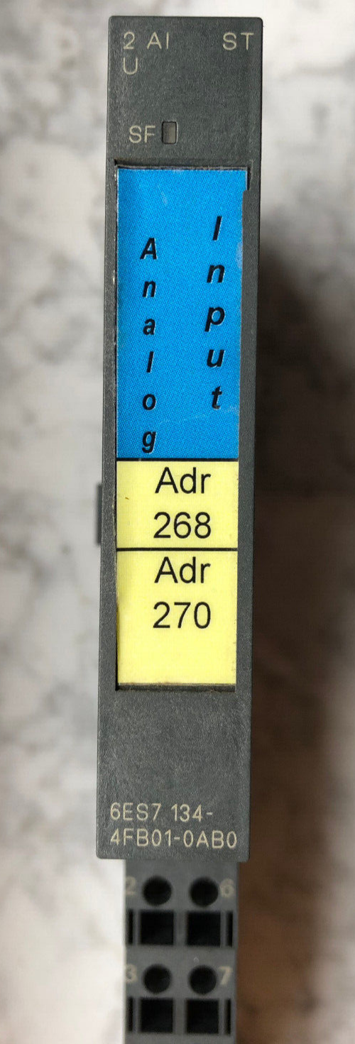 SIEMENS 6ES7 134-4FB01-0AB0 Analog Input 2AI U mit 6ES7 193-4CA40-0AA0