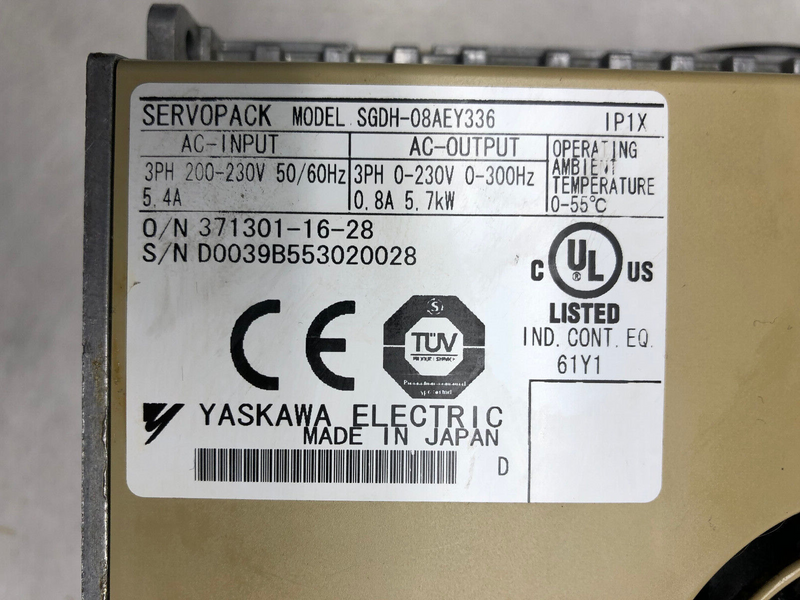 YASKAWA SERVOPACK Model SGDH-08AEY336 mit JUSP-NS115Y22