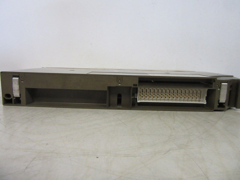 Siemens Simatic S5 6ES5 943-7UB11 E-Stand:04 / 06