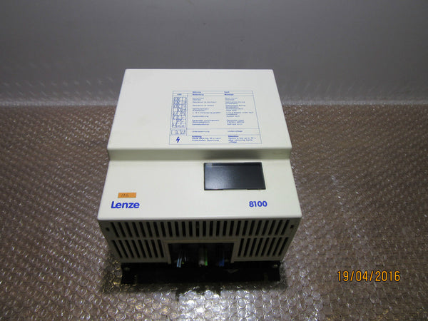 Lenze 8100 8106_E.3C.11 | Frequenzumrichter | Eingang : 220/240V 17 A