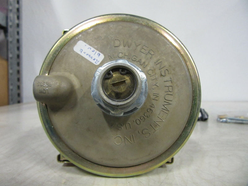 Dwyer Differenz-Druck Schalter Typ 1820-2 DWY 9899 15 (6) A 230 V